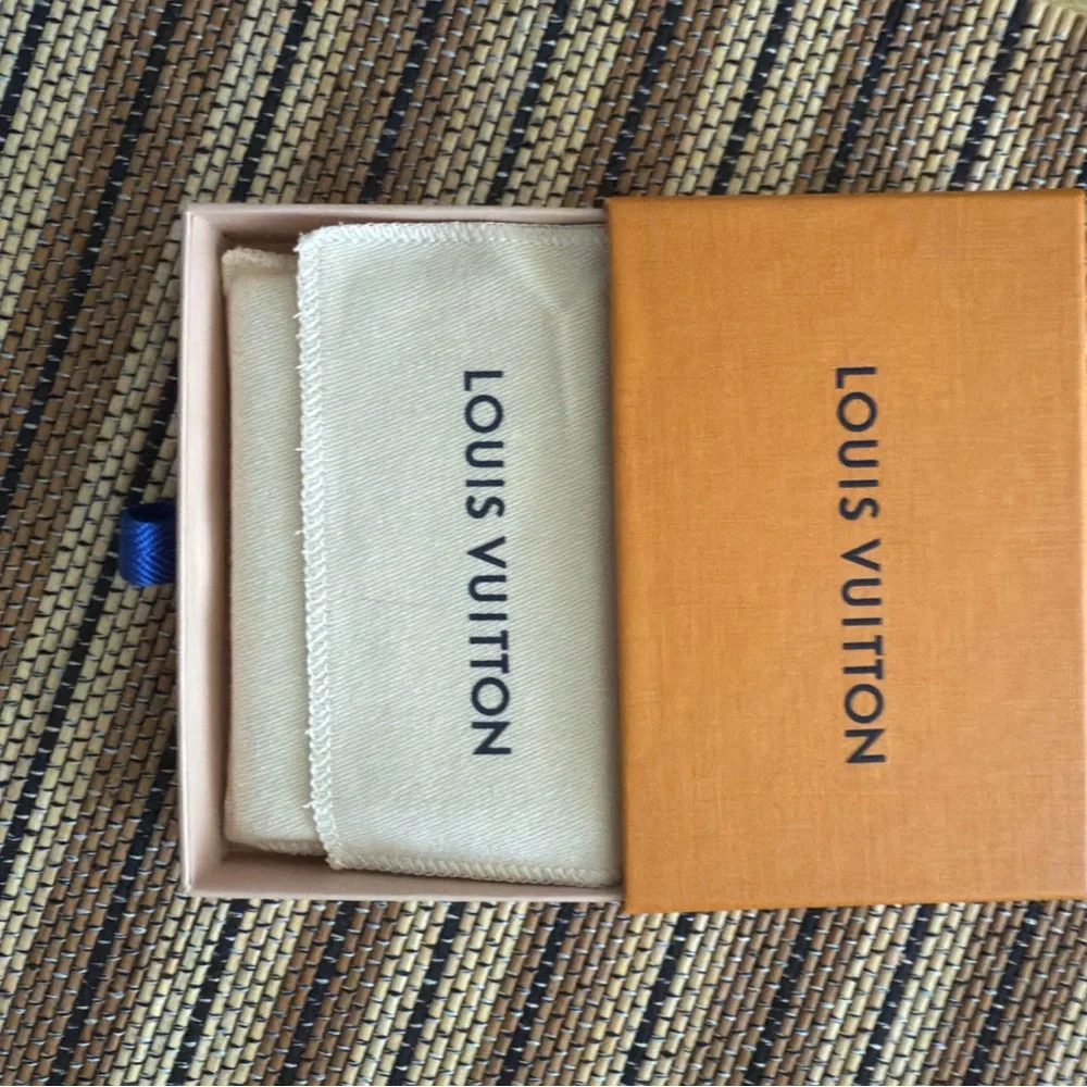 Louis Vuitton Orange and Cream Box - Picture 2 of 8